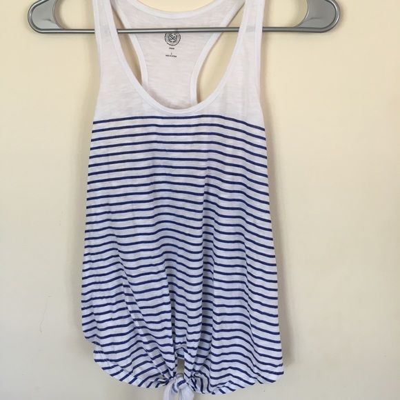 SO Tops - So Tank Top with Knot